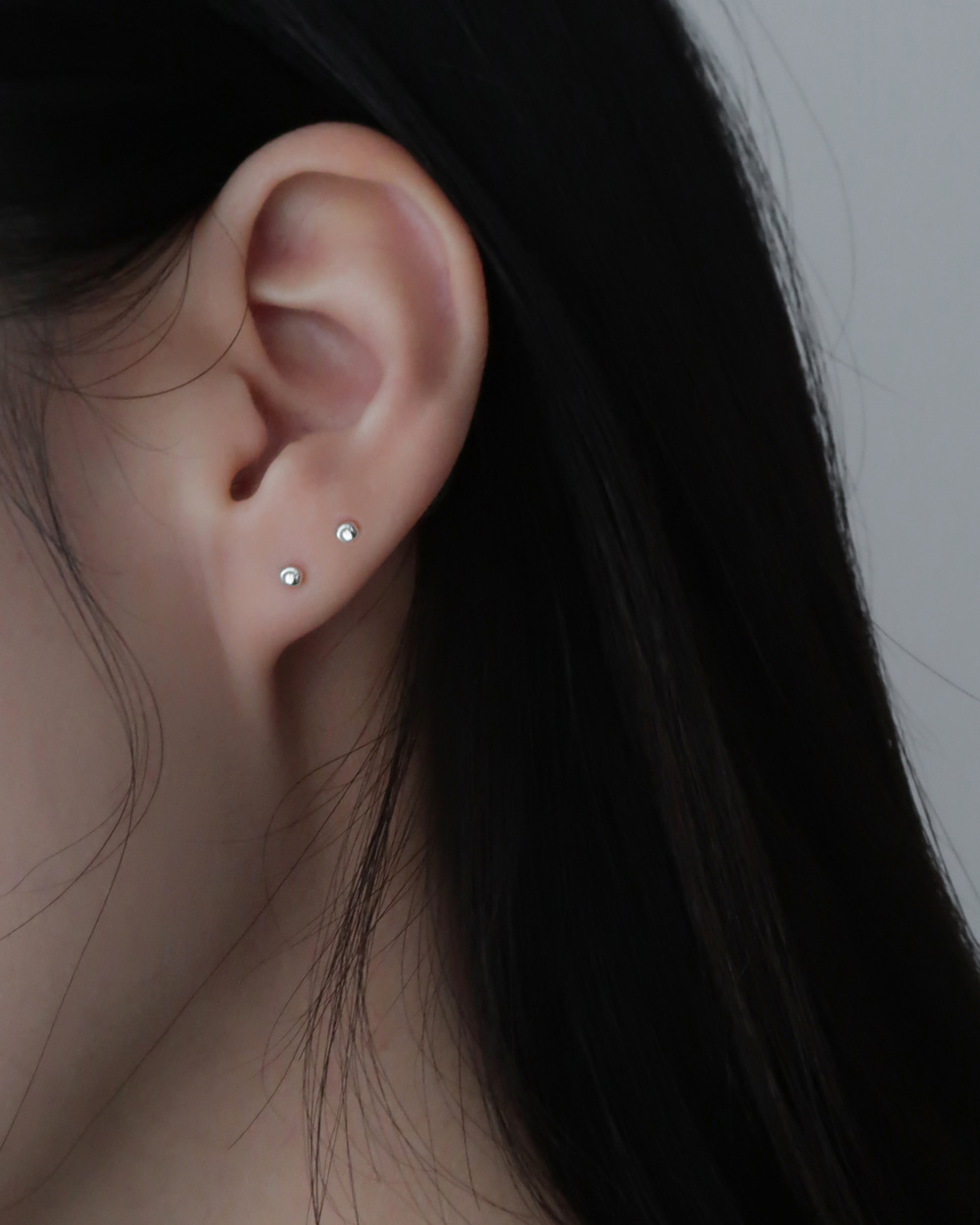 Silver dot Earring